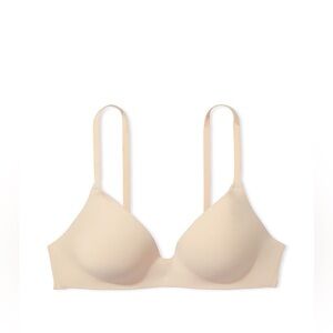 NWT • WEAR EVERYWHERE PUSH-UP WIRELESS BRA